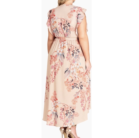 🆕🌿CITY CHIC FLORAL DRESS🌿 - Picture 7 of 13